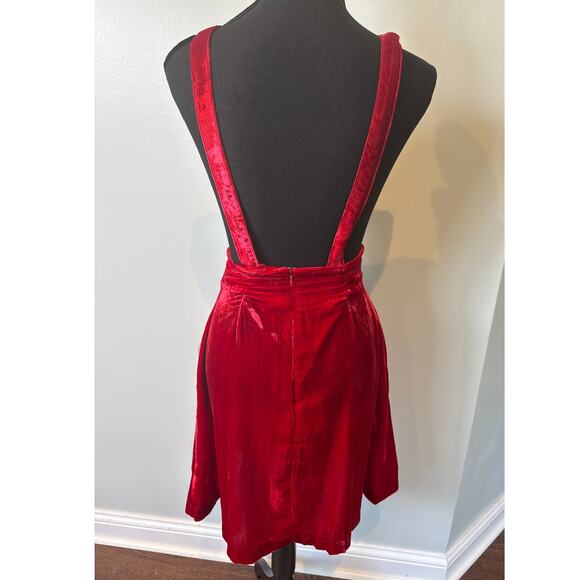 ModCloth Crushed Red Velvet Suspender Skater Skirt Red Holiday Women's Small NWT - Picture 3 of 6